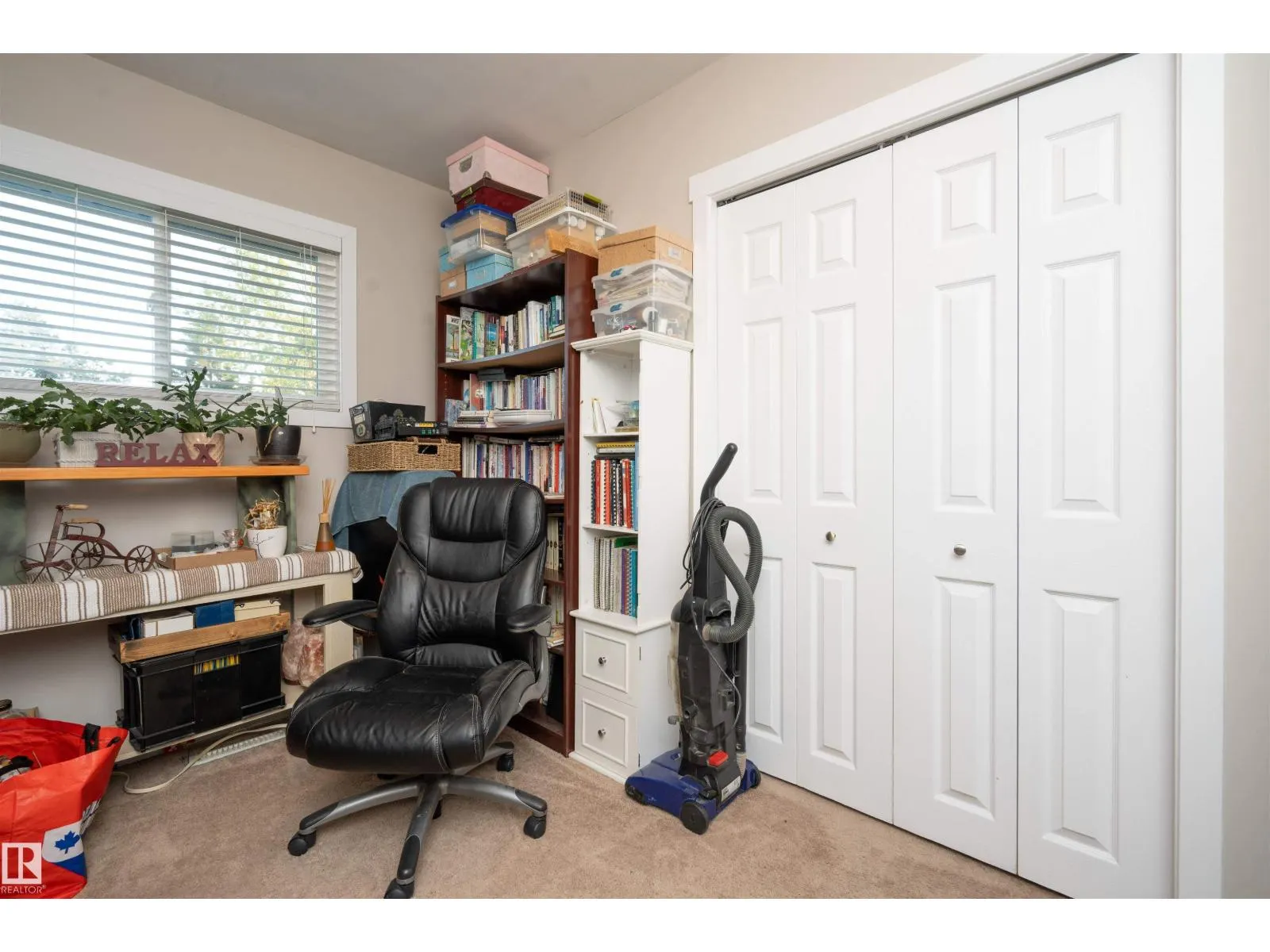 10324 136 AV NW