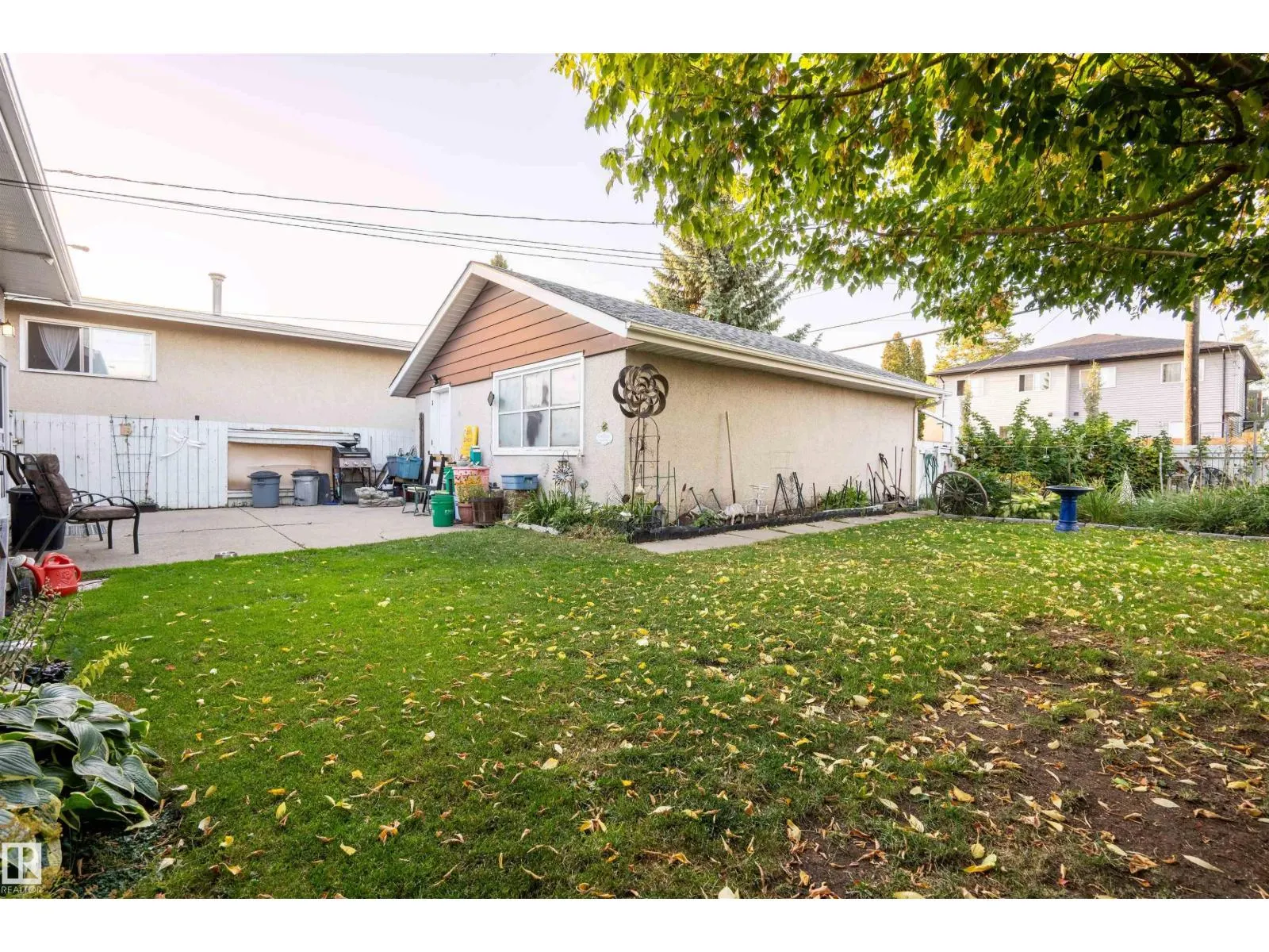 10324 136 AV NW