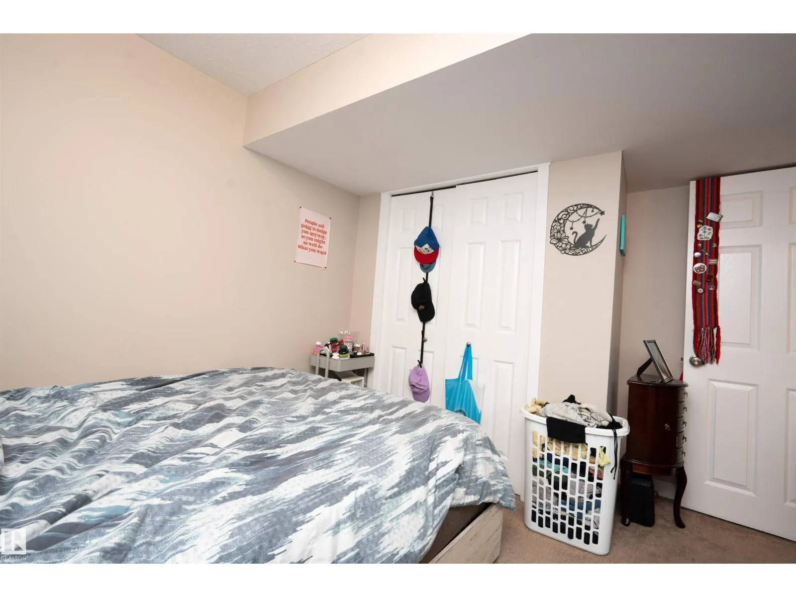 10324 136 AV NW