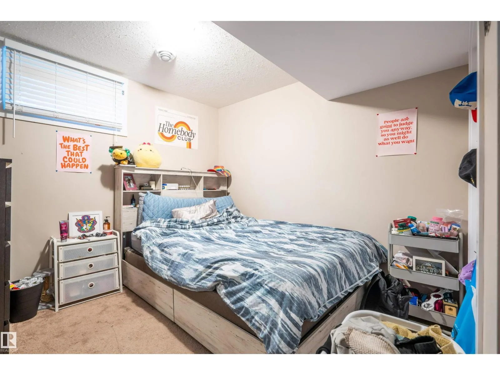 10324 136 AV NW