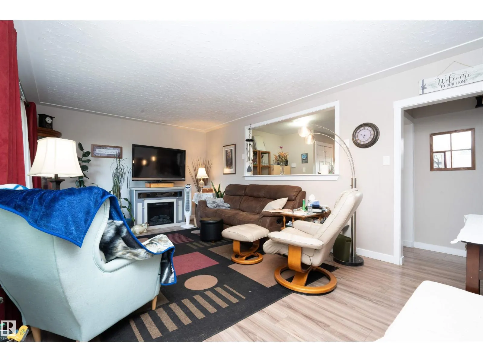 10324 136 AV NW
