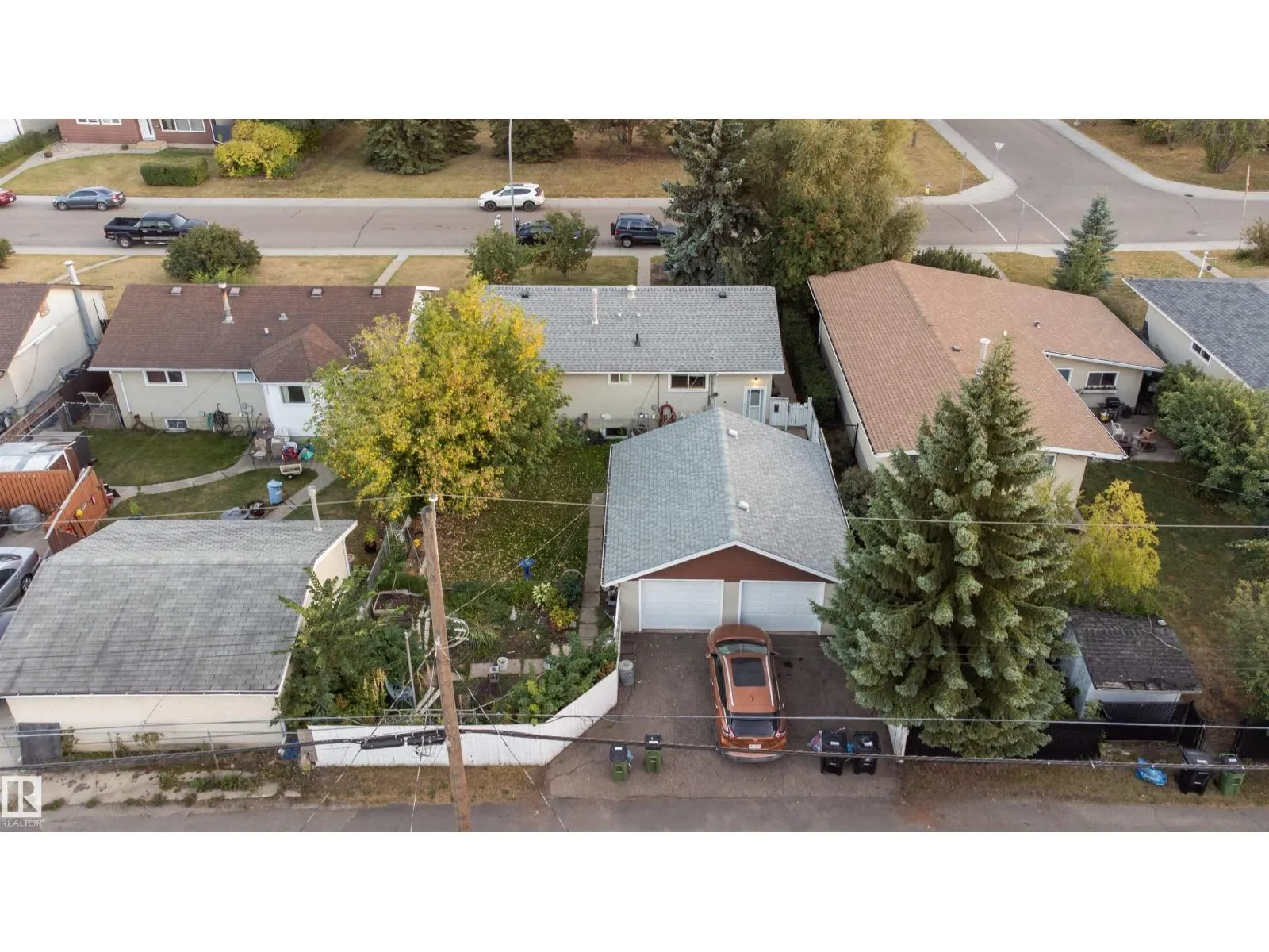 10324 136 AV NW