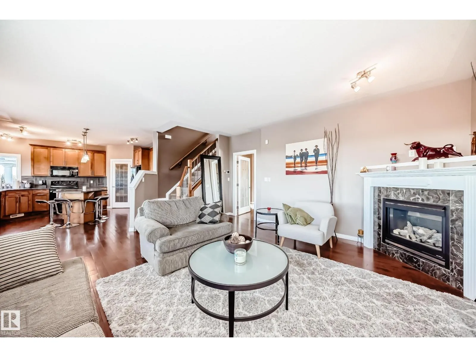 569 Stewart CR SW
