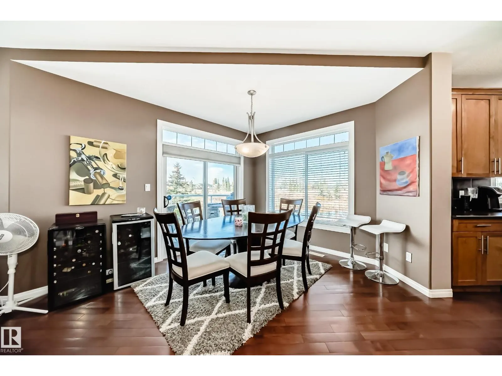 569 Stewart CR SW