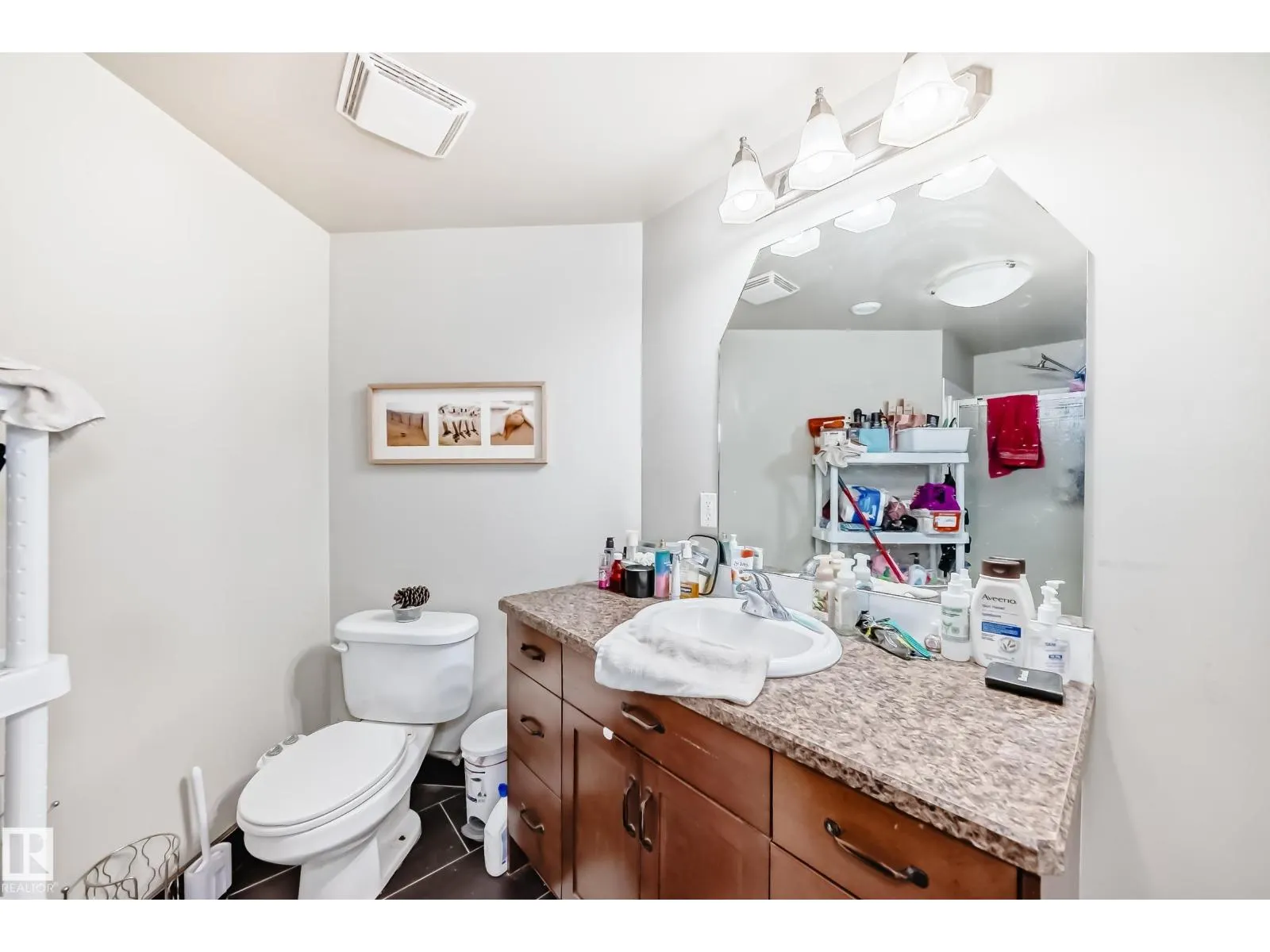 569 Stewart CR SW