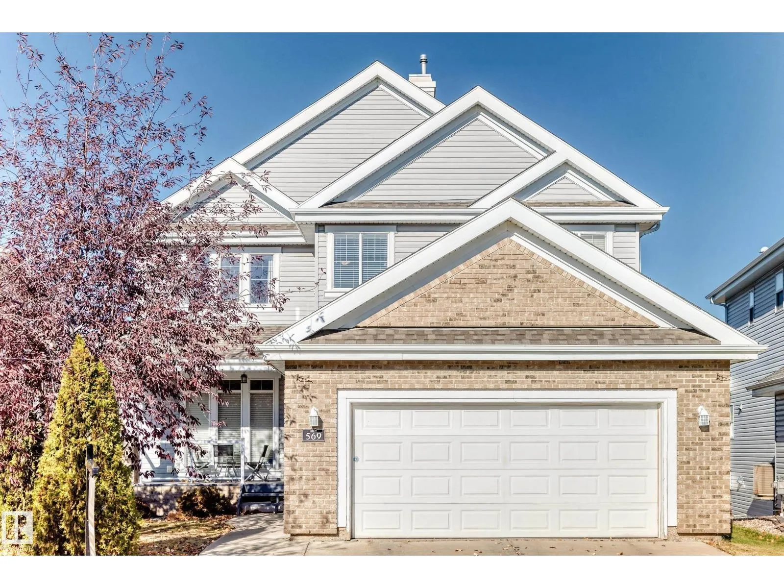 569 Stewart CR SW