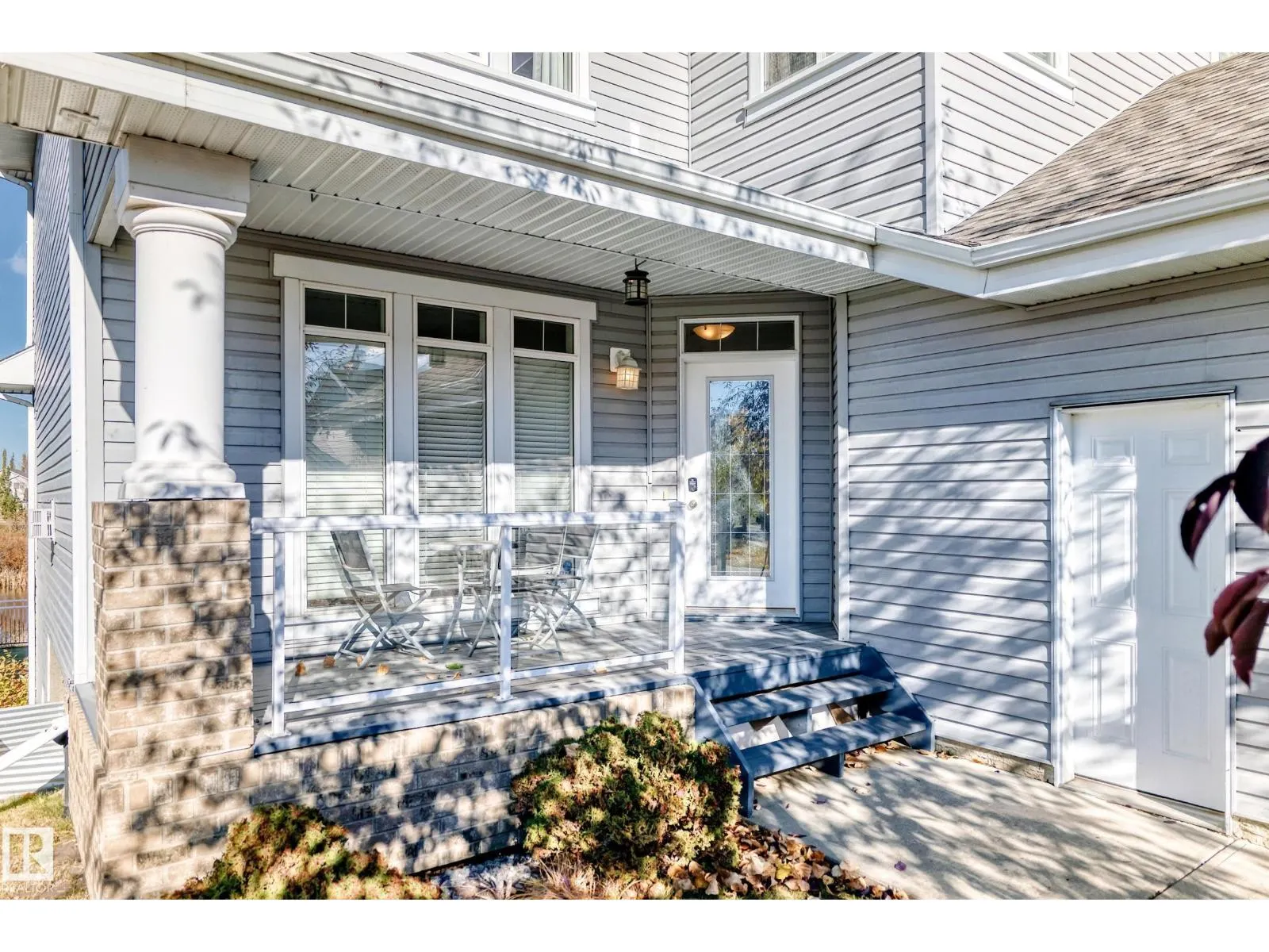 569 Stewart CR SW