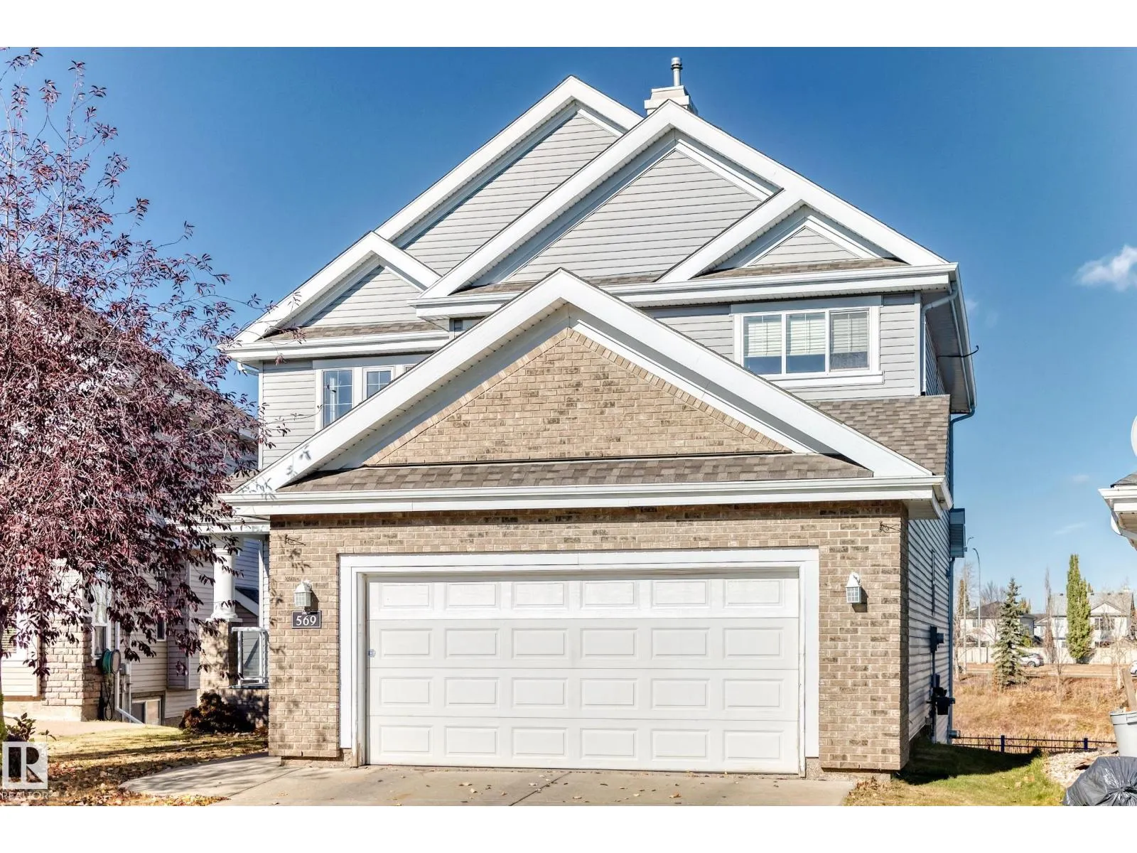 569 Stewart CR SW