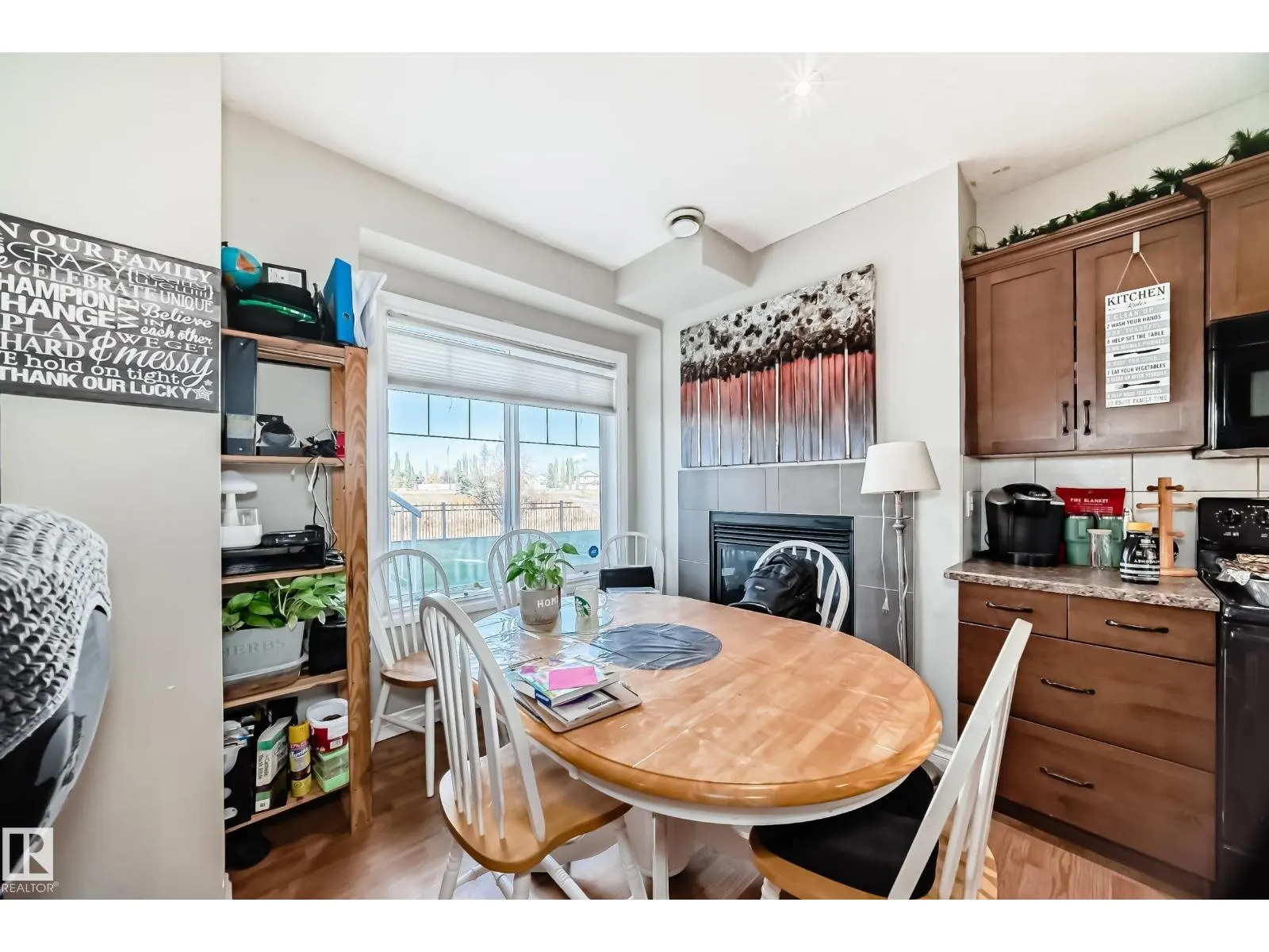 569 Stewart CR SW
