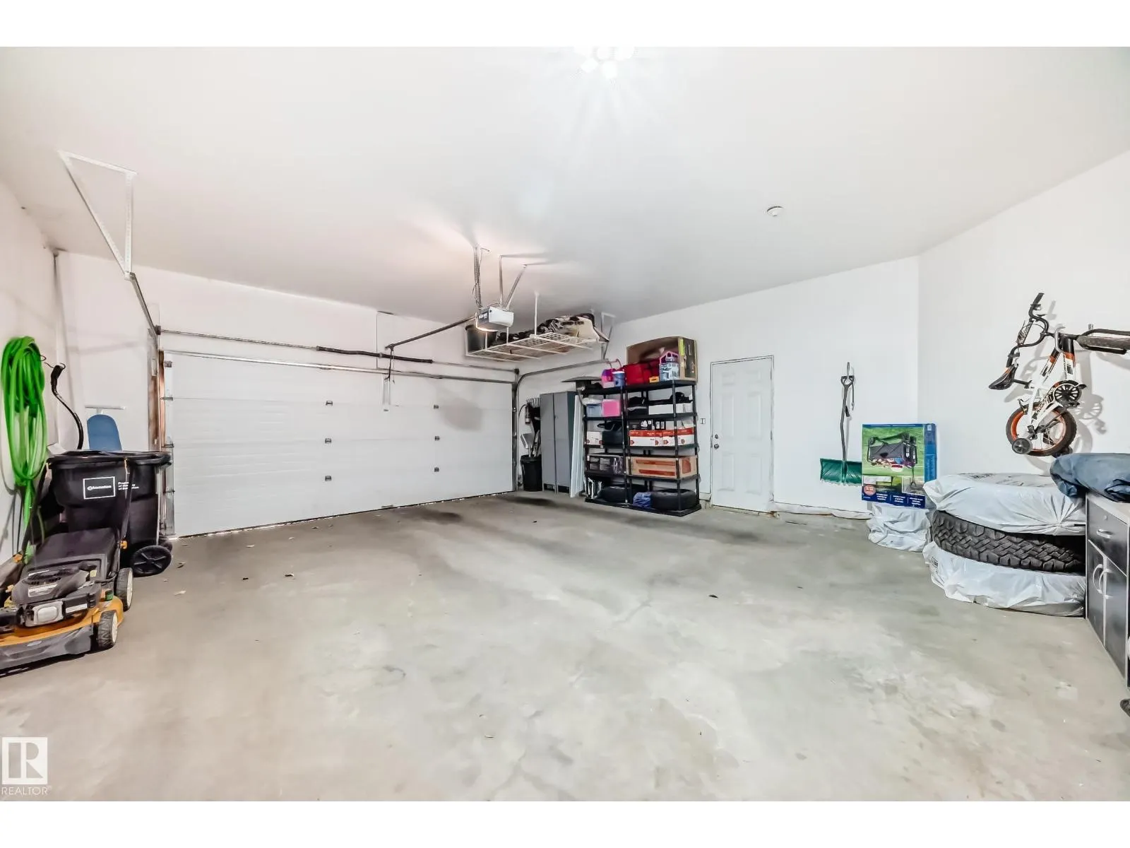 569 Stewart CR SW