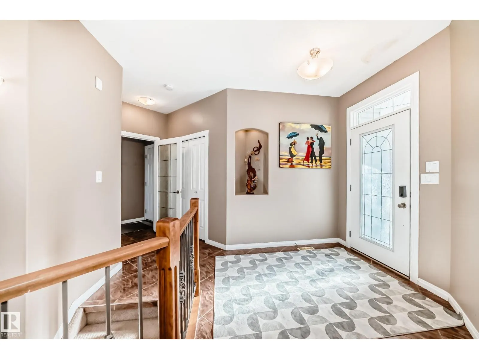 569 Stewart CR SW