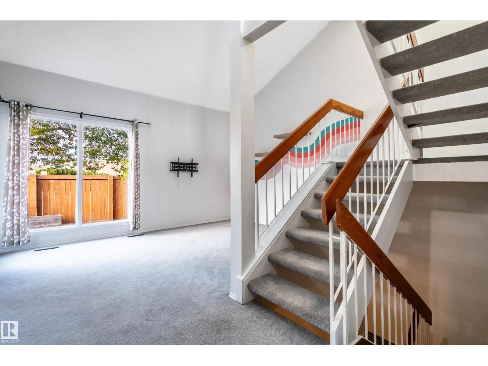 266 CHATEAU PL NW