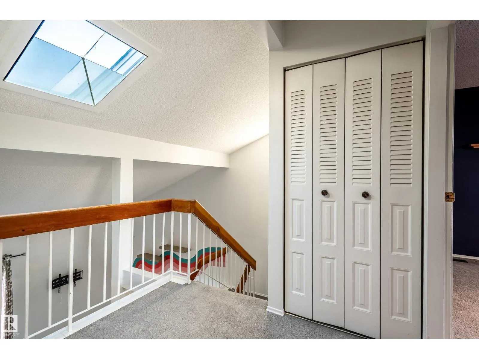 266 CHATEAU PL NW