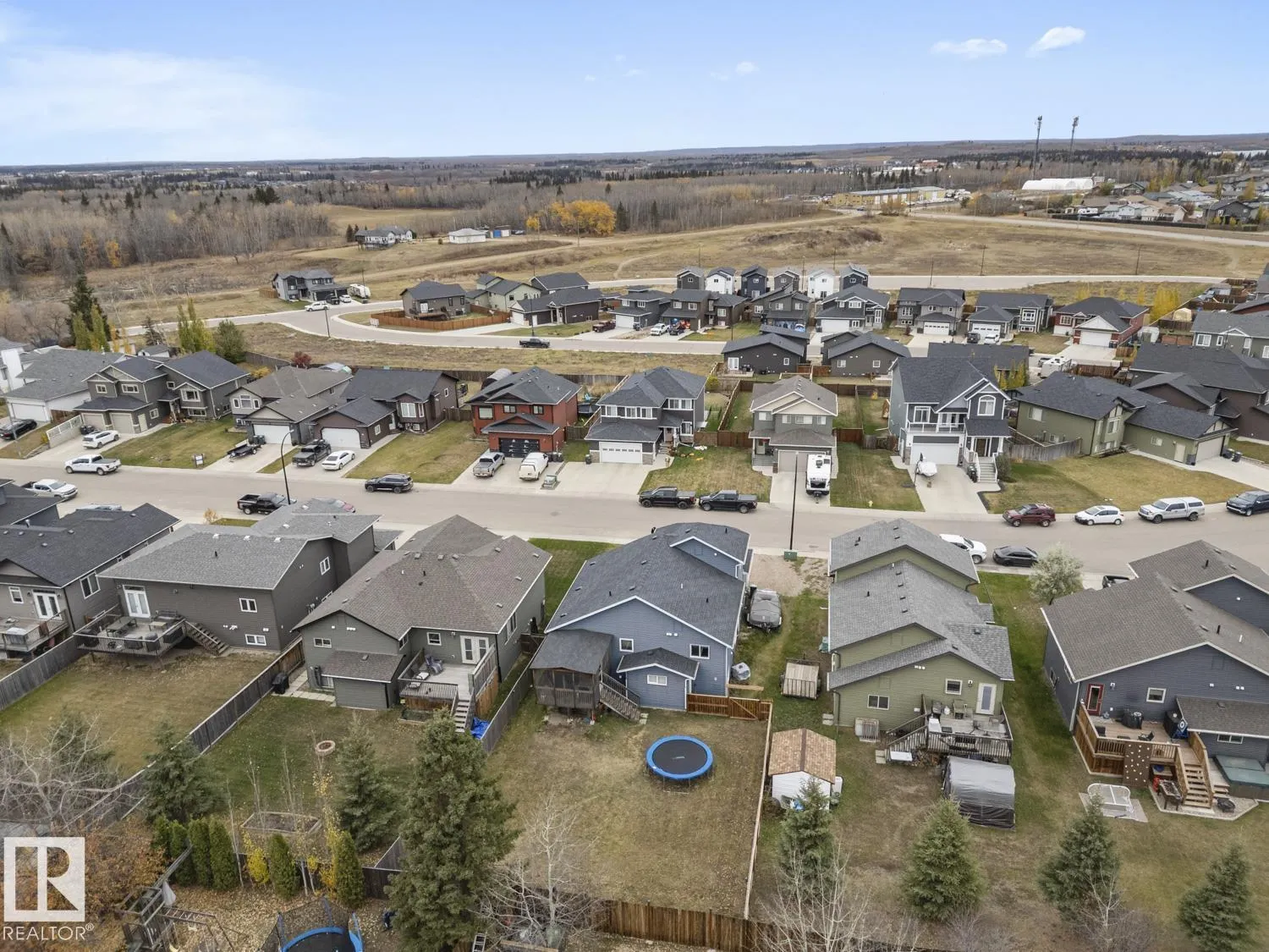 28 Falcon RD