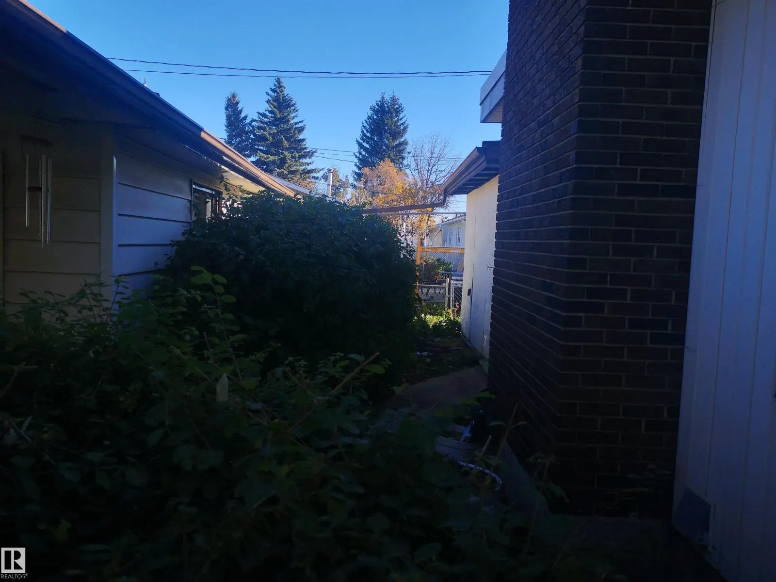 9636 63 AV NW