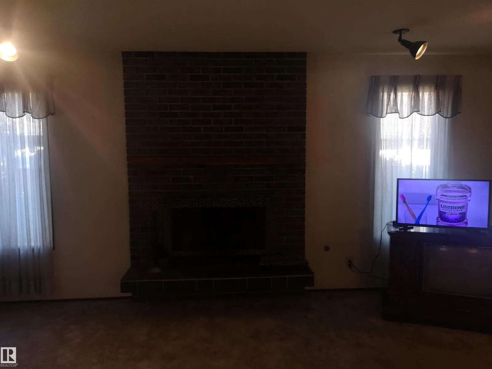 9636 63 AV NW