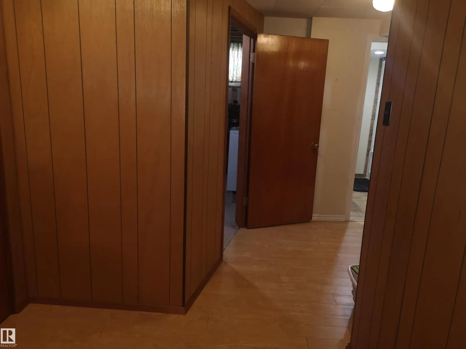 9636 63 AV NW