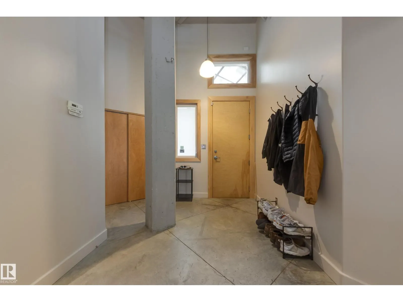 #104 10265 107 ST NW