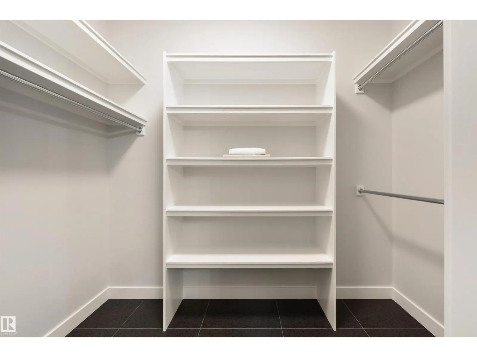 #13 1005 CALAHOO RD
