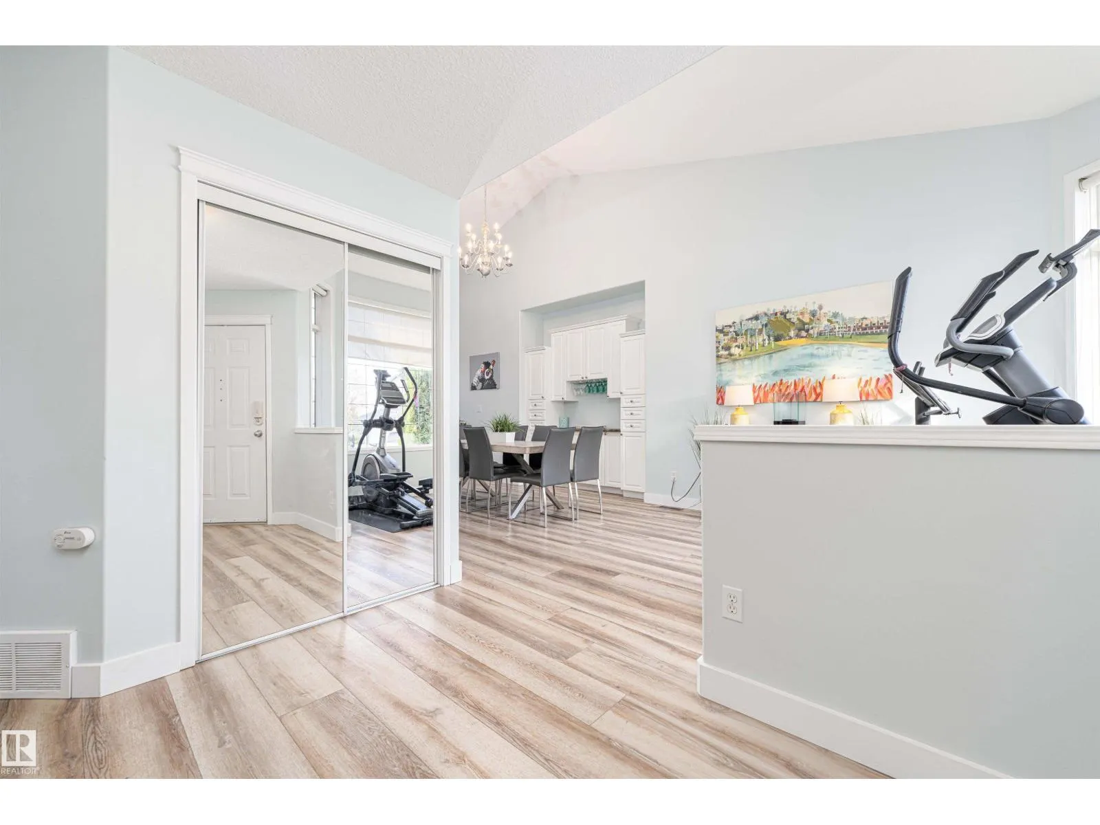 17 OLMSTEAD CT