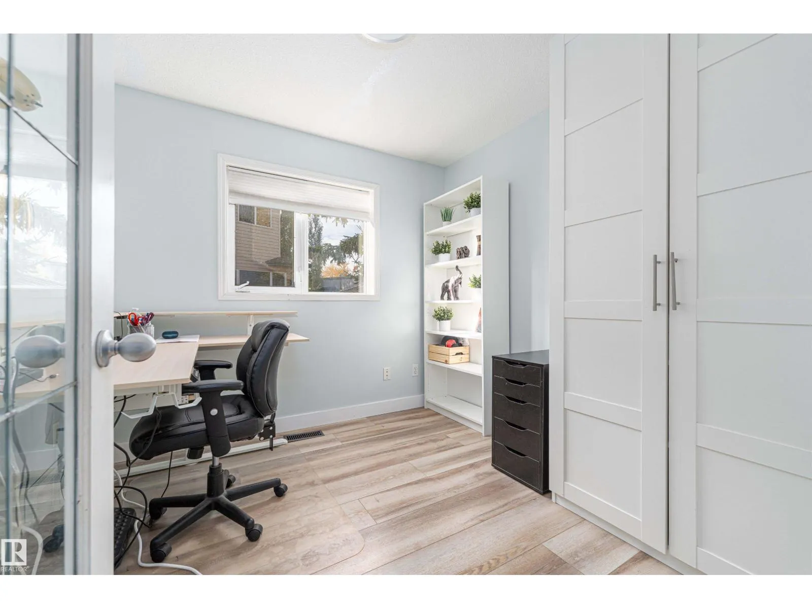 17 OLMSTEAD CT