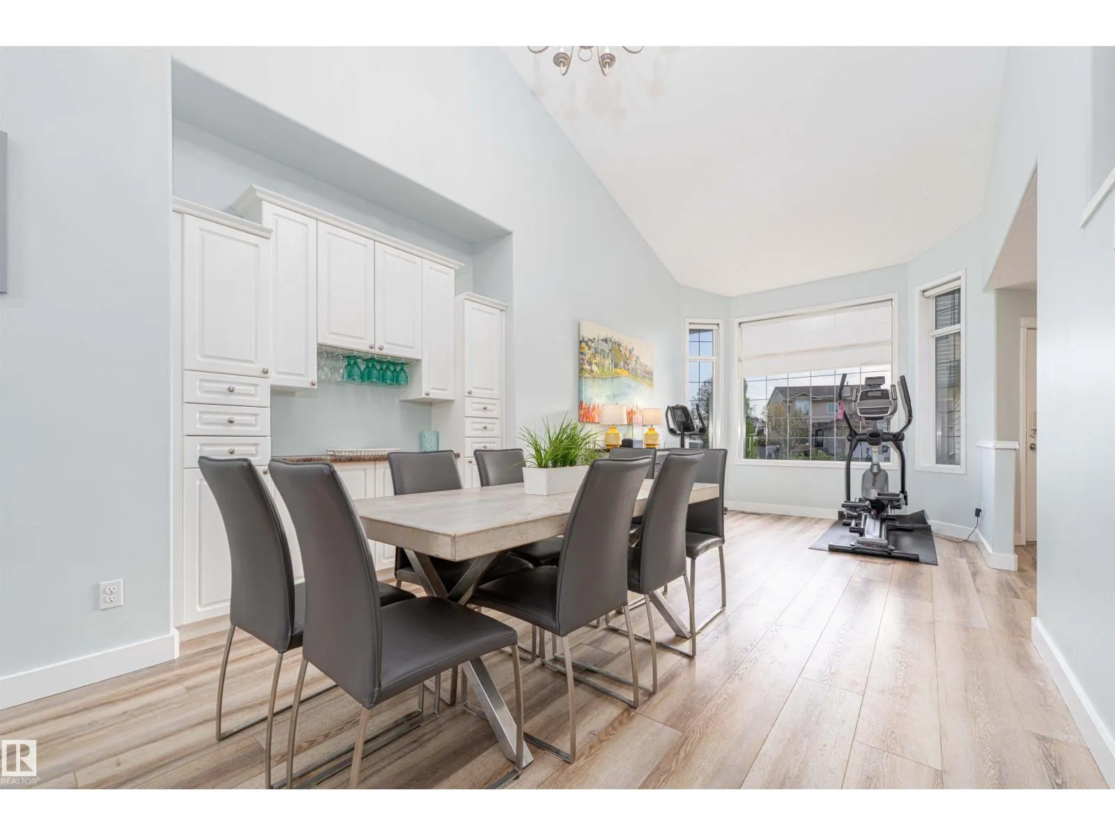 17 OLMSTEAD CT