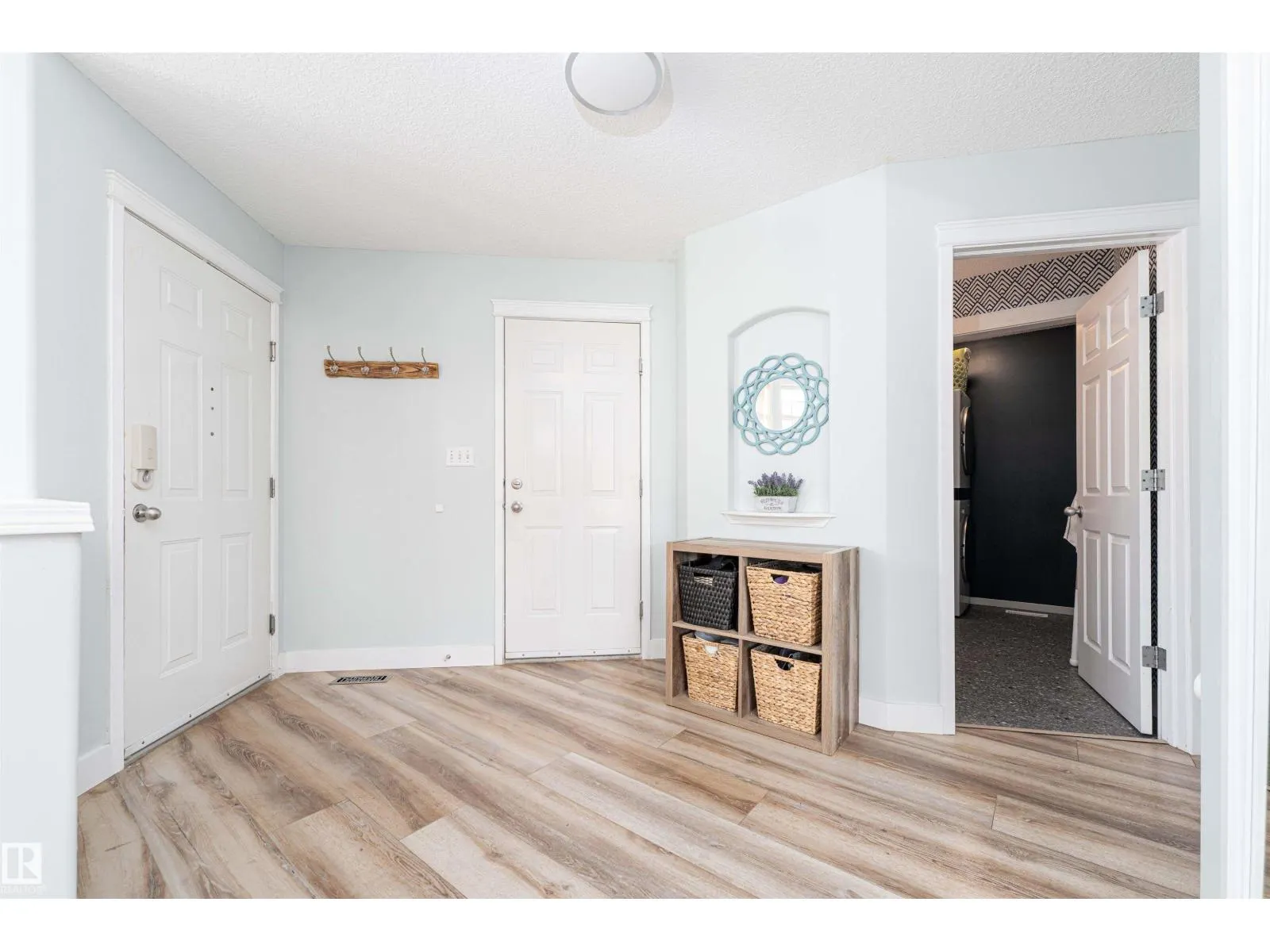 17 OLMSTEAD CT