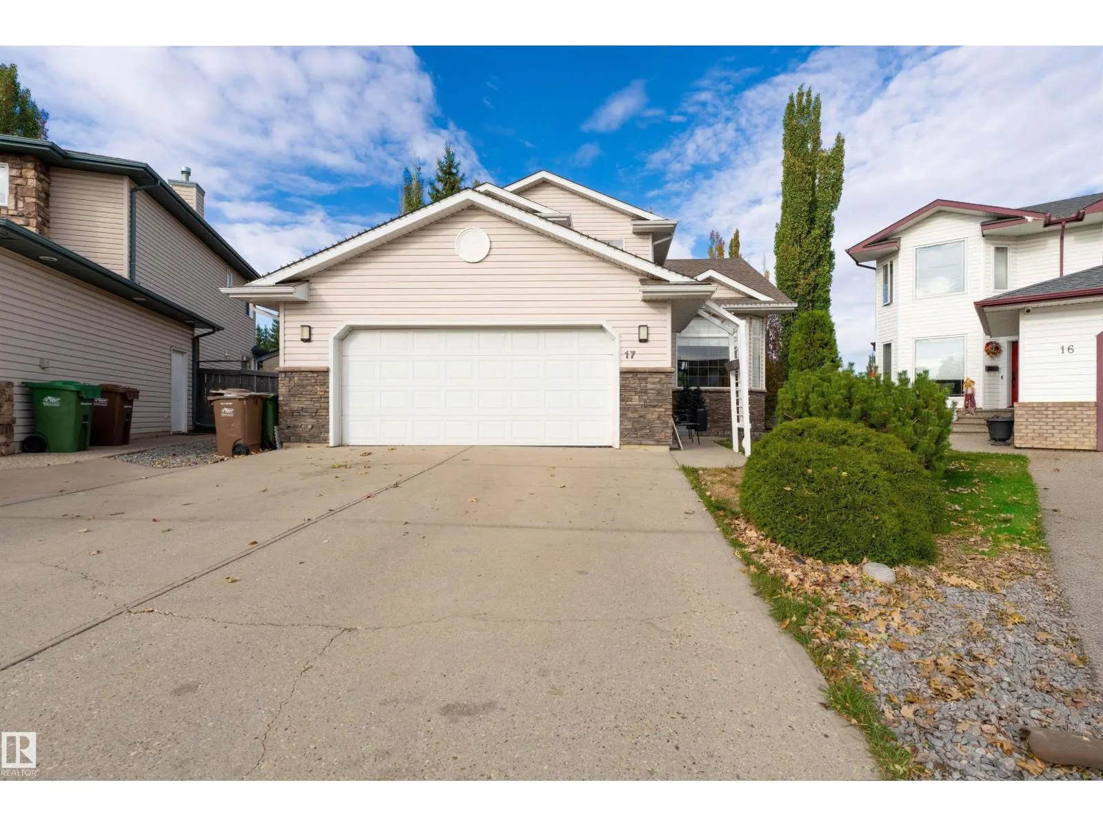 17 OLMSTEAD CT