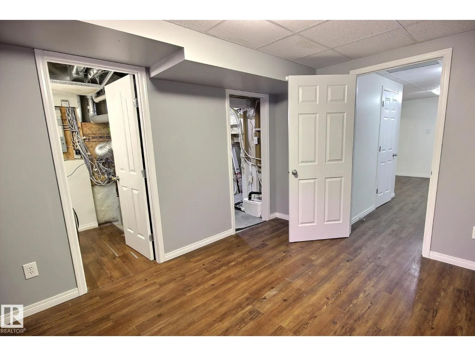 10520 108 AV NW