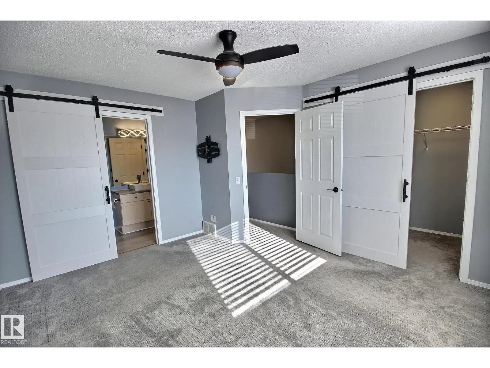 10520 108 AV NW