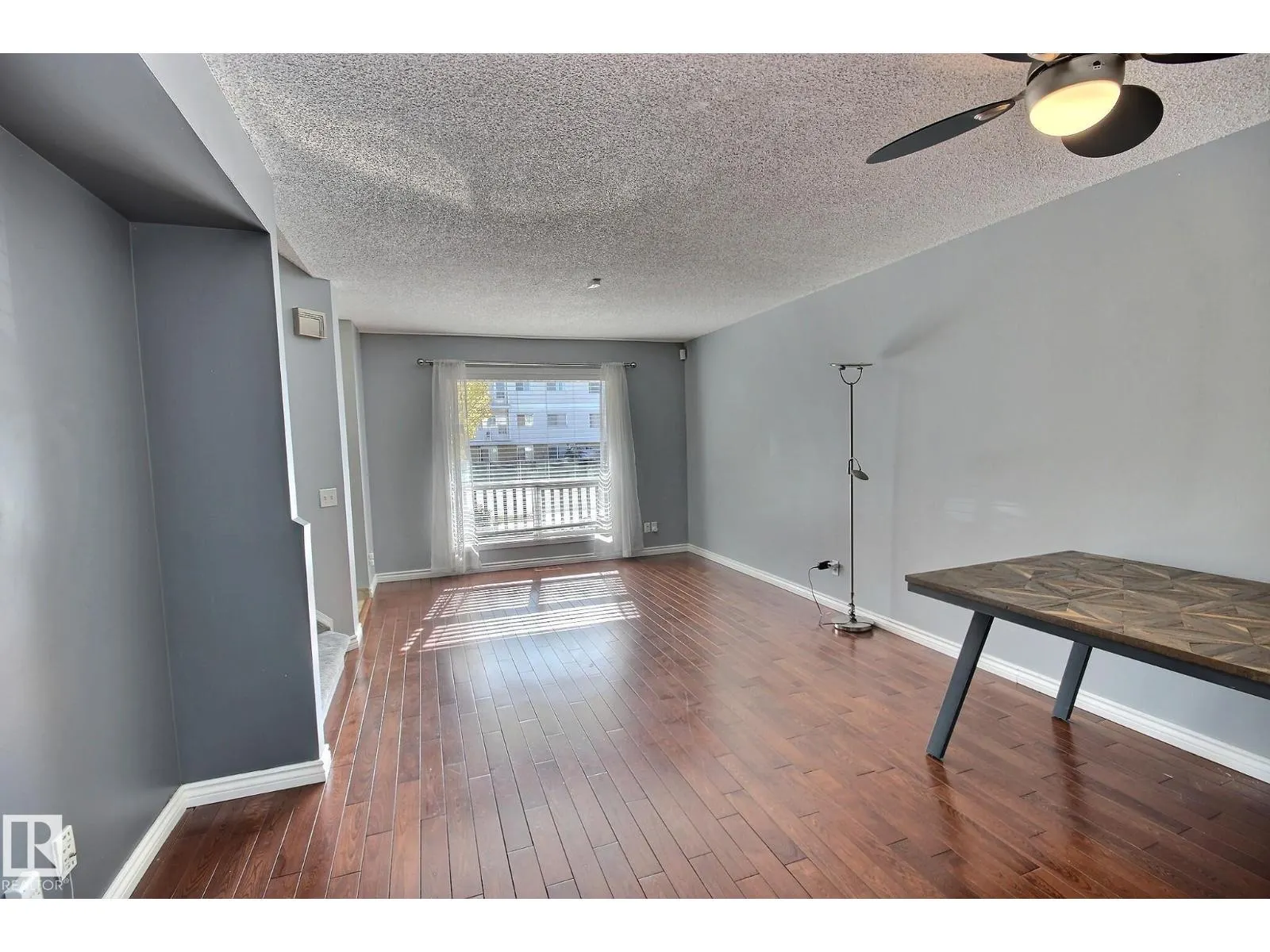 10520 108 AV NW