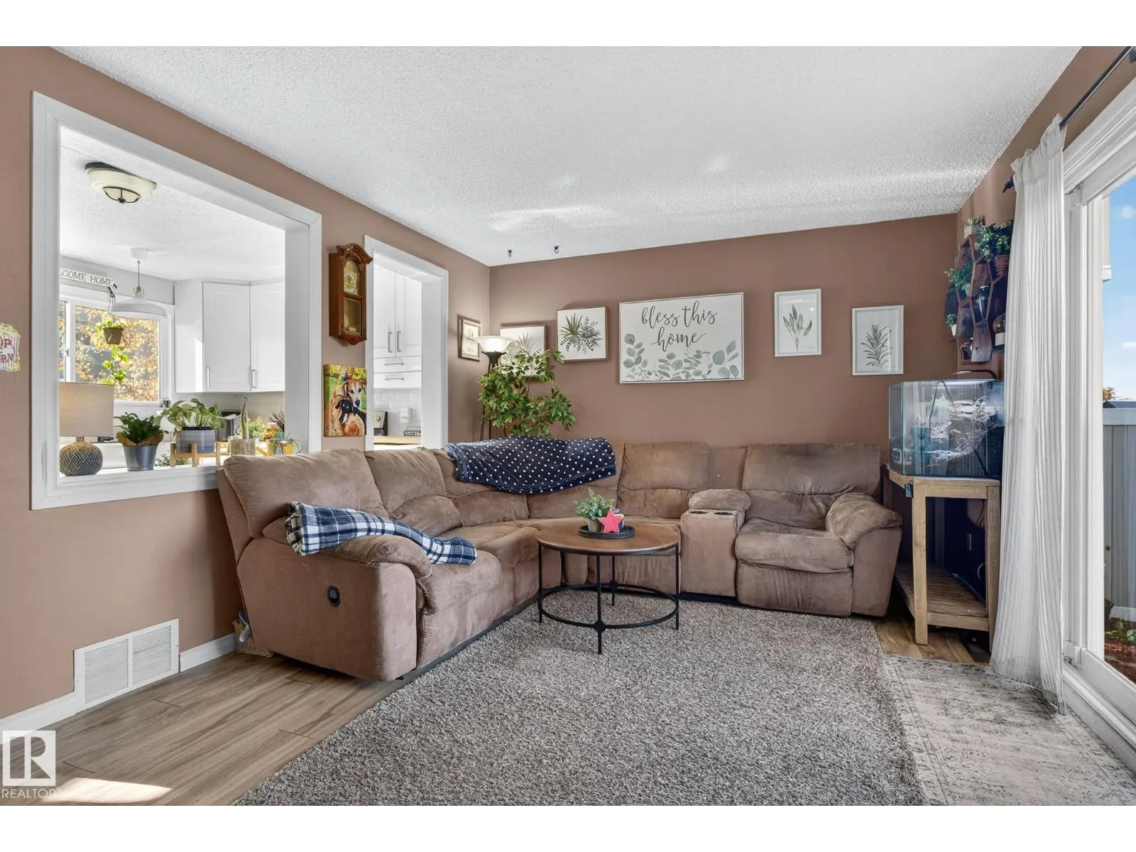 153 HABITAT CR NW