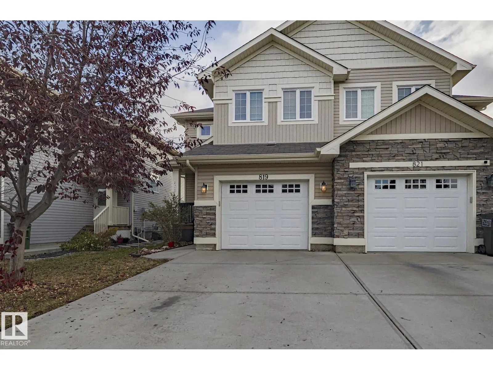 819 172 ST SW