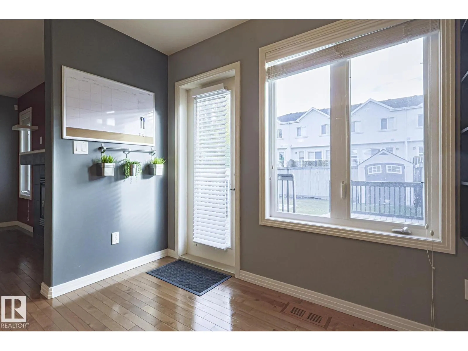 819 172 ST SW