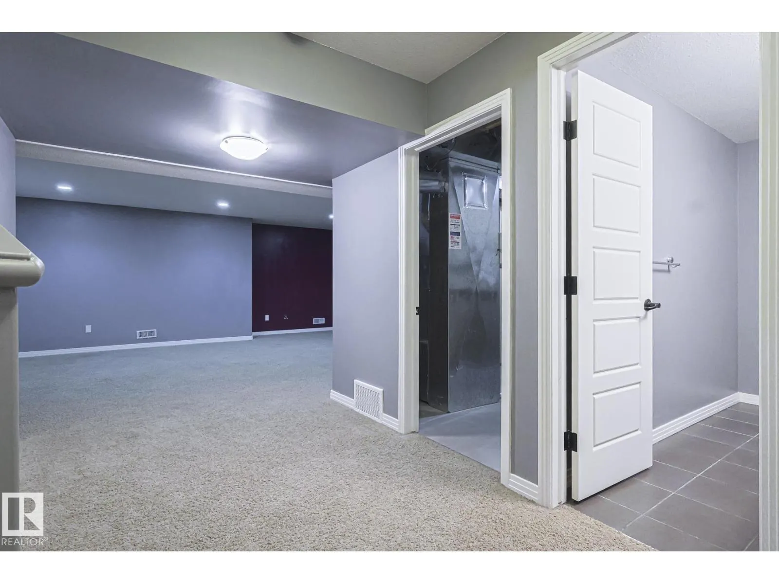 819 172 ST SW