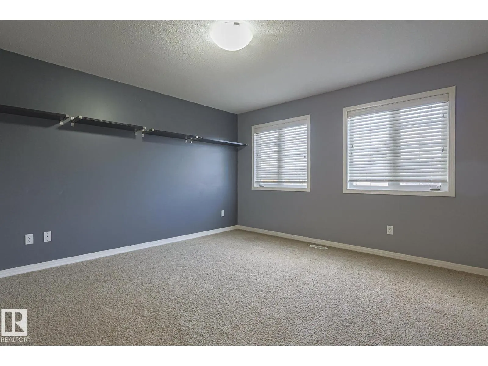 819 172 ST SW