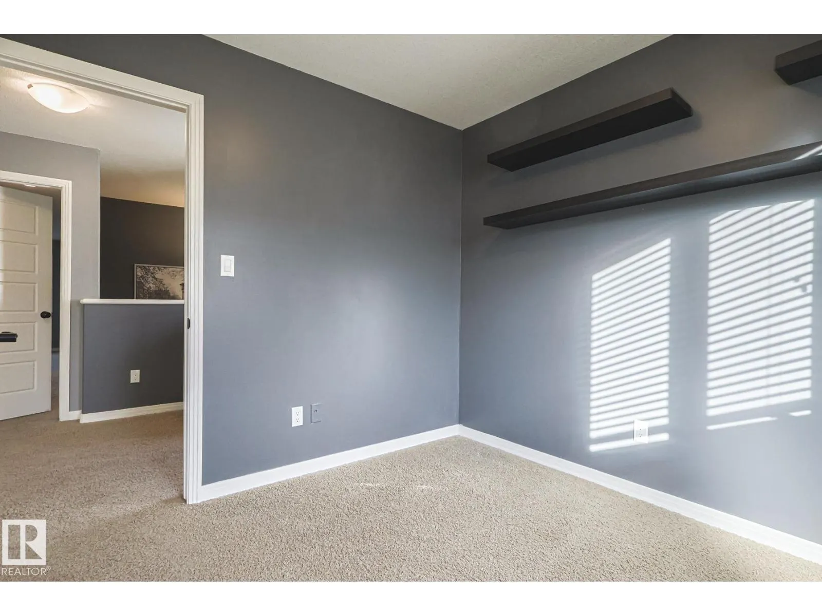 819 172 ST SW