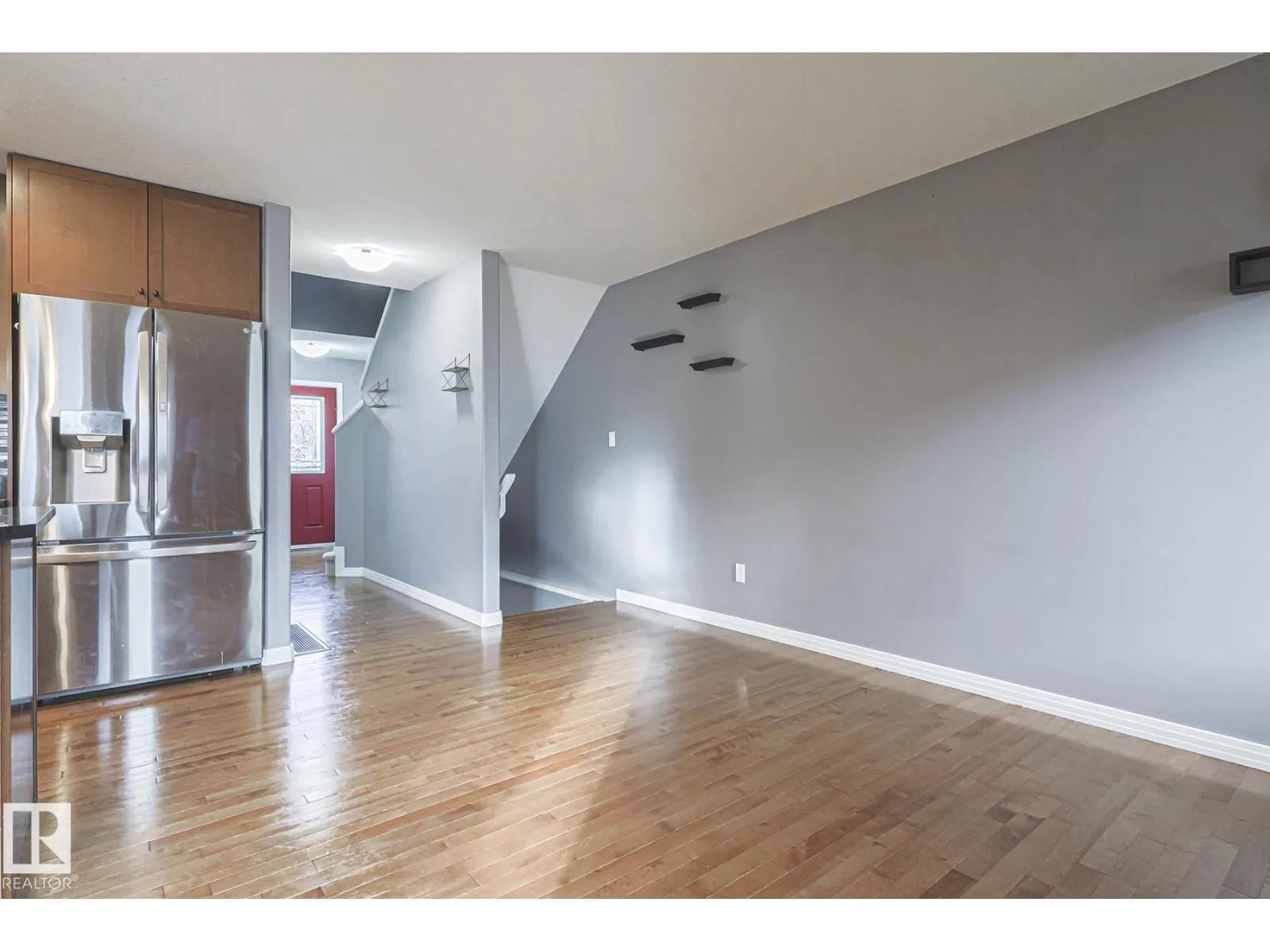 819 172 ST SW
