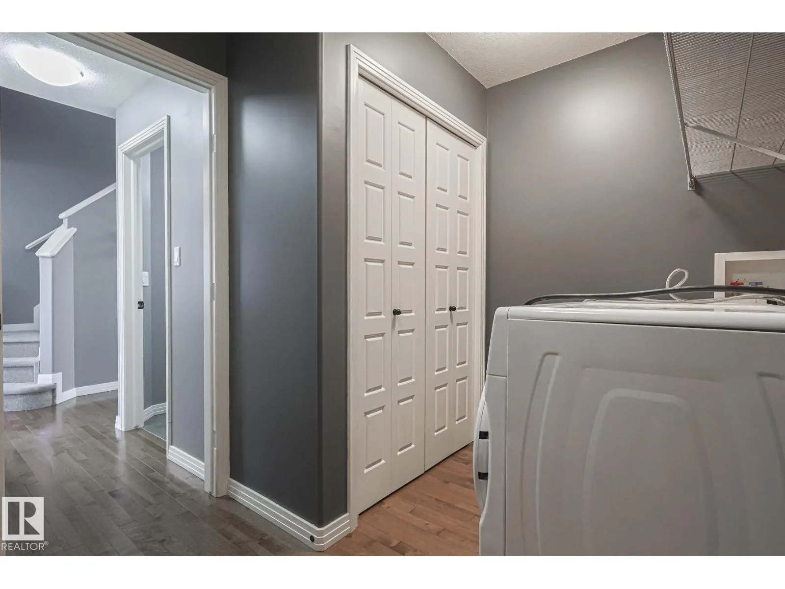 819 172 ST SW