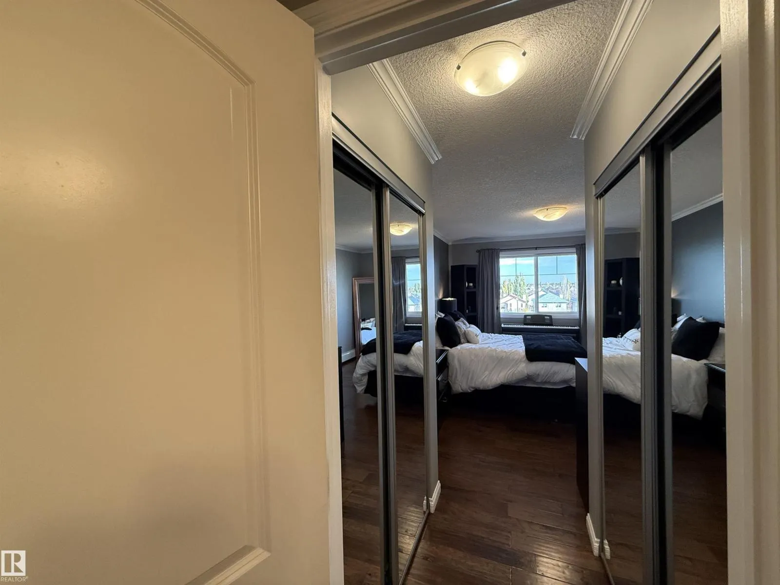 #415 1204 156 ST NW
