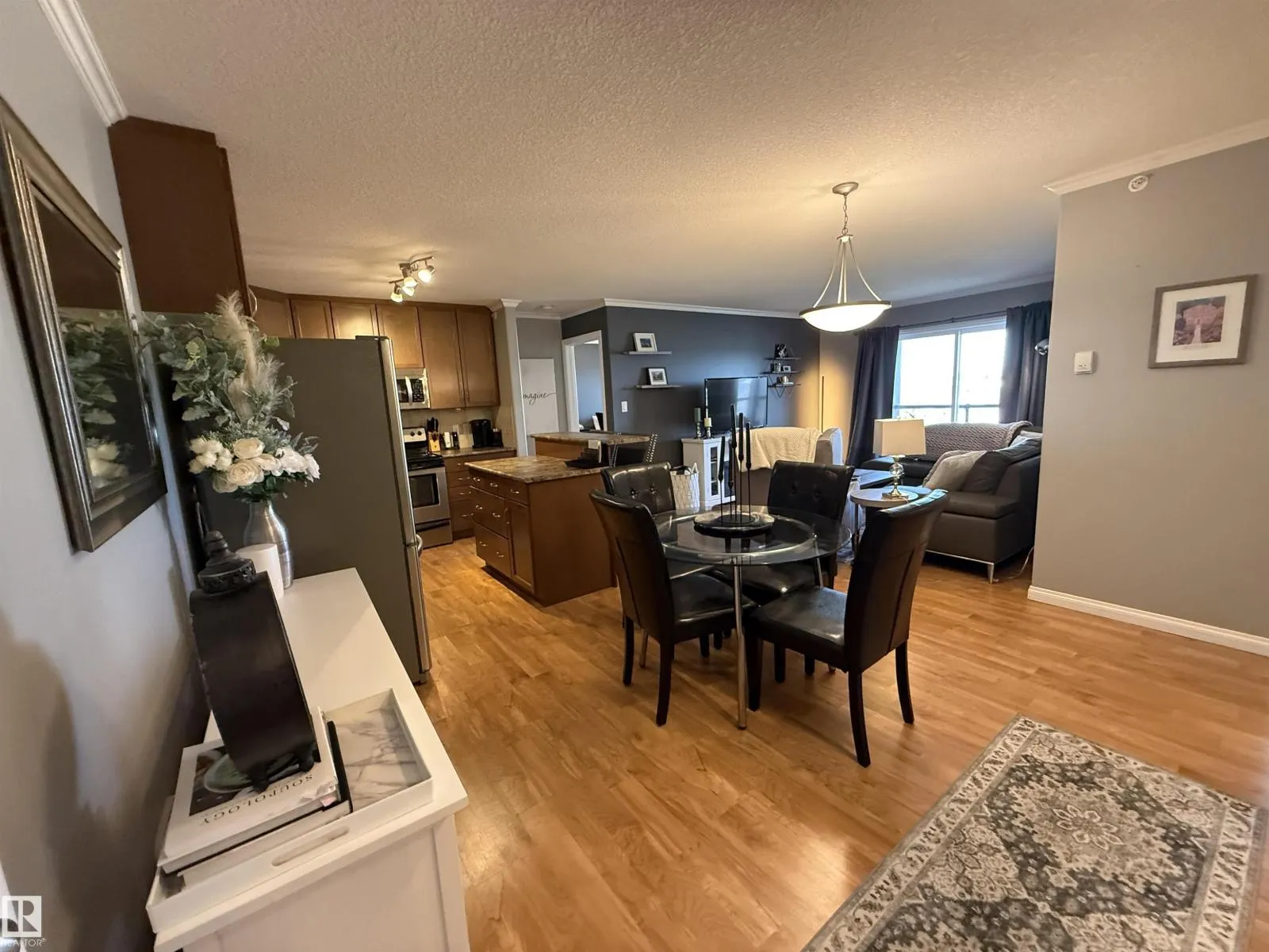 #415 1204 156 ST NW