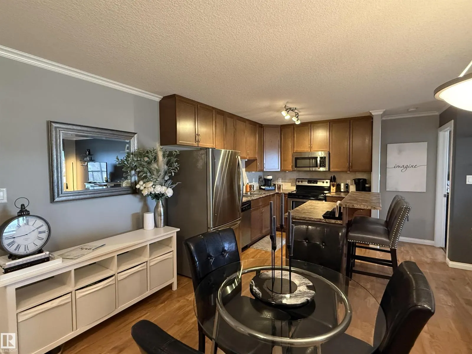#415 1204 156 ST NW
