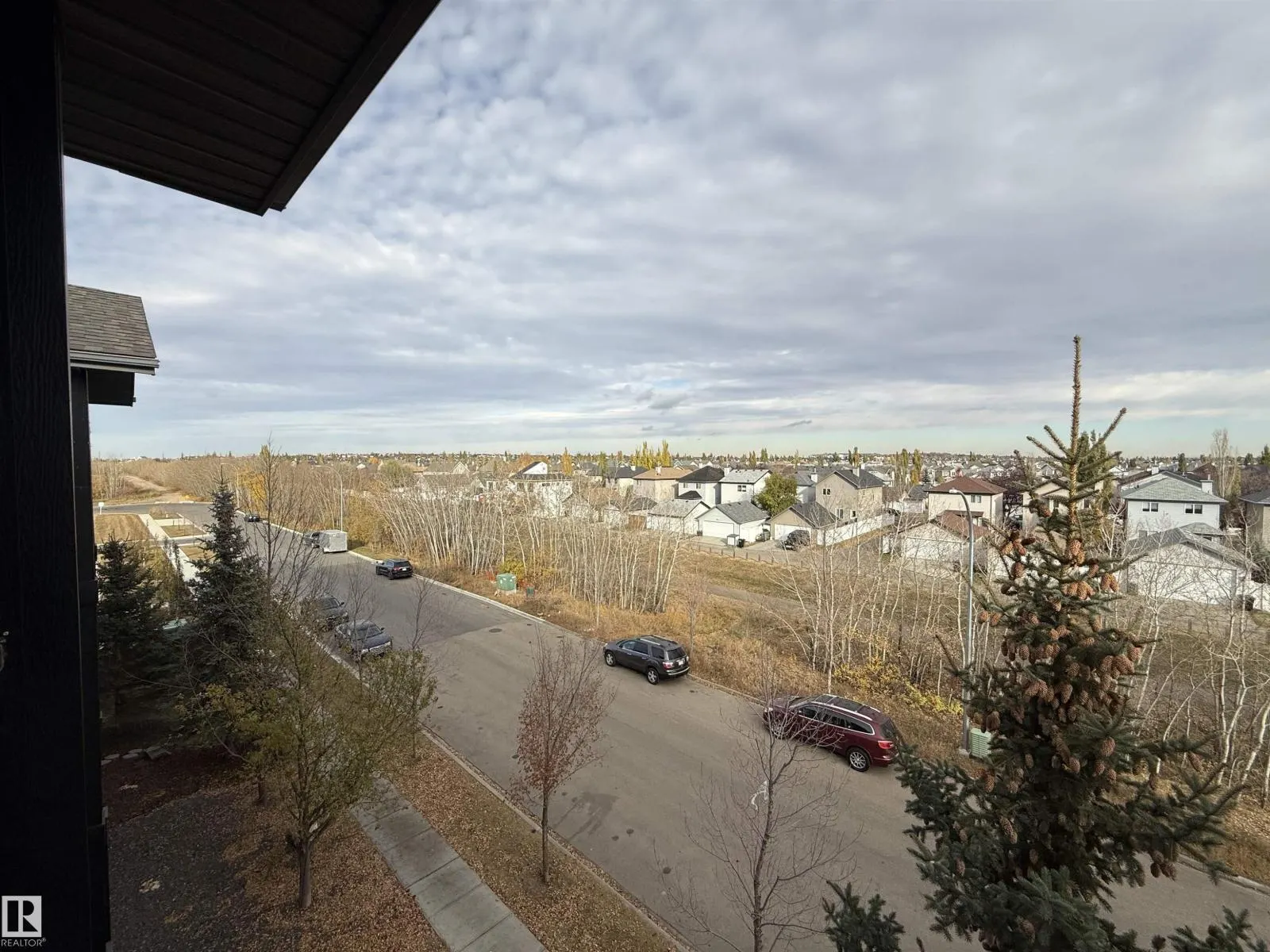 #415 1204 156 ST NW