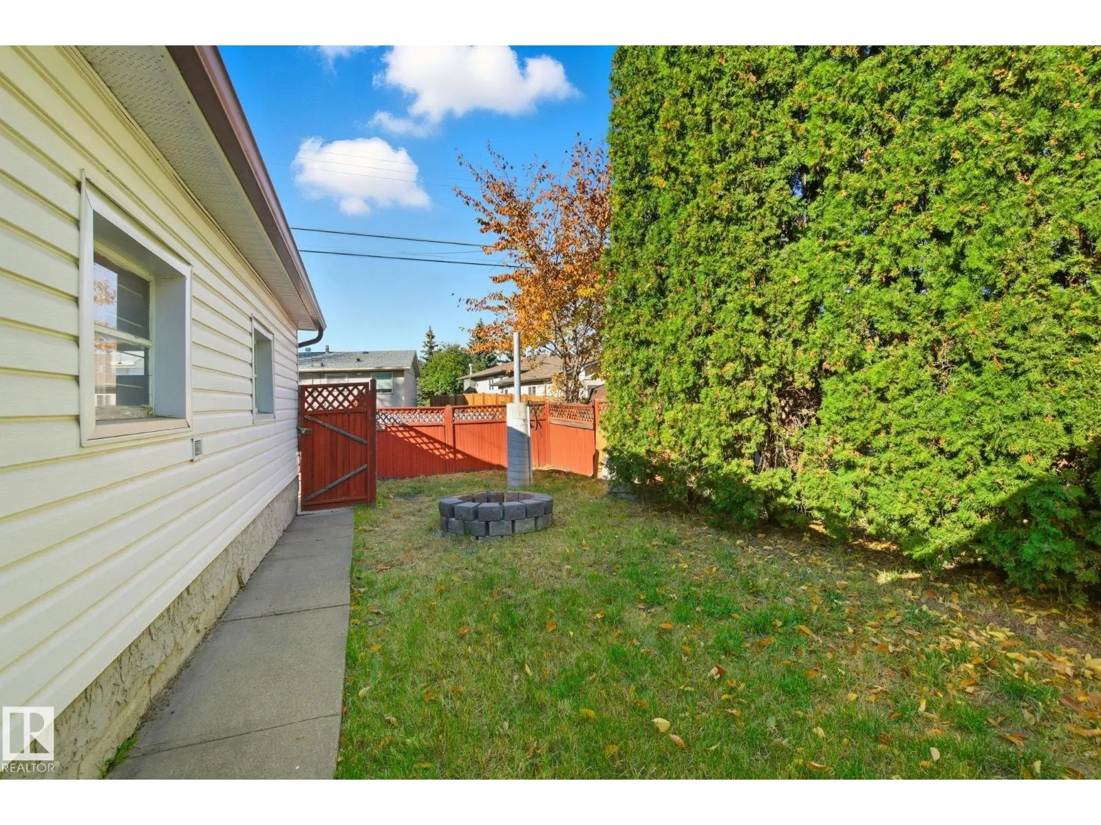 16100 88 AV NW