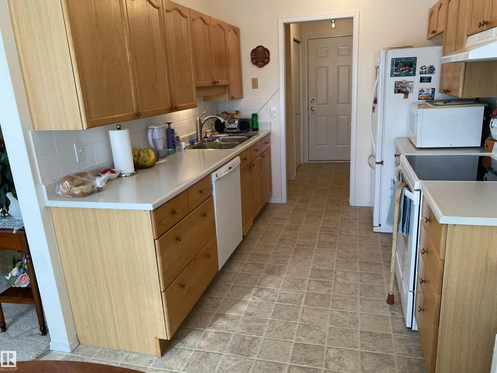 #22 13320 124 ST NW