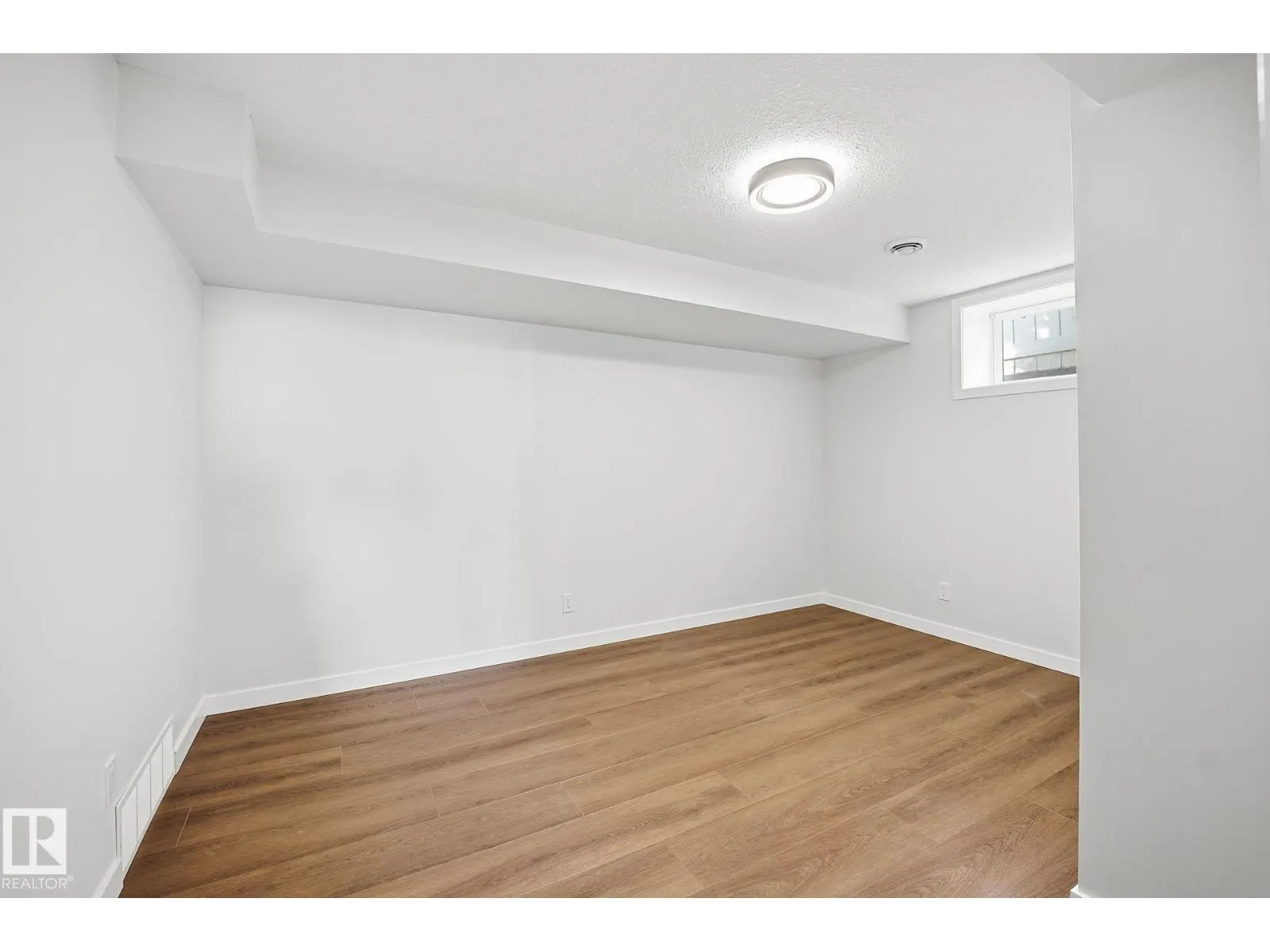 12811 89 ST NW NW