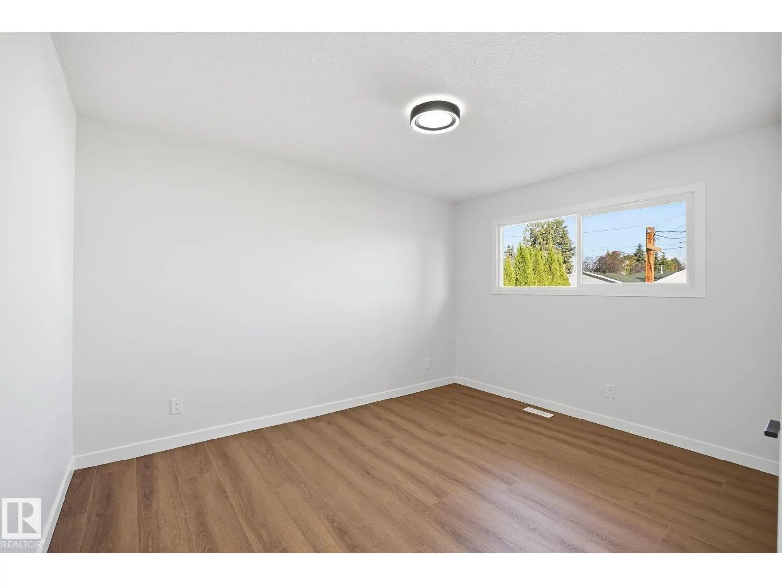 12811 89 ST NW NW