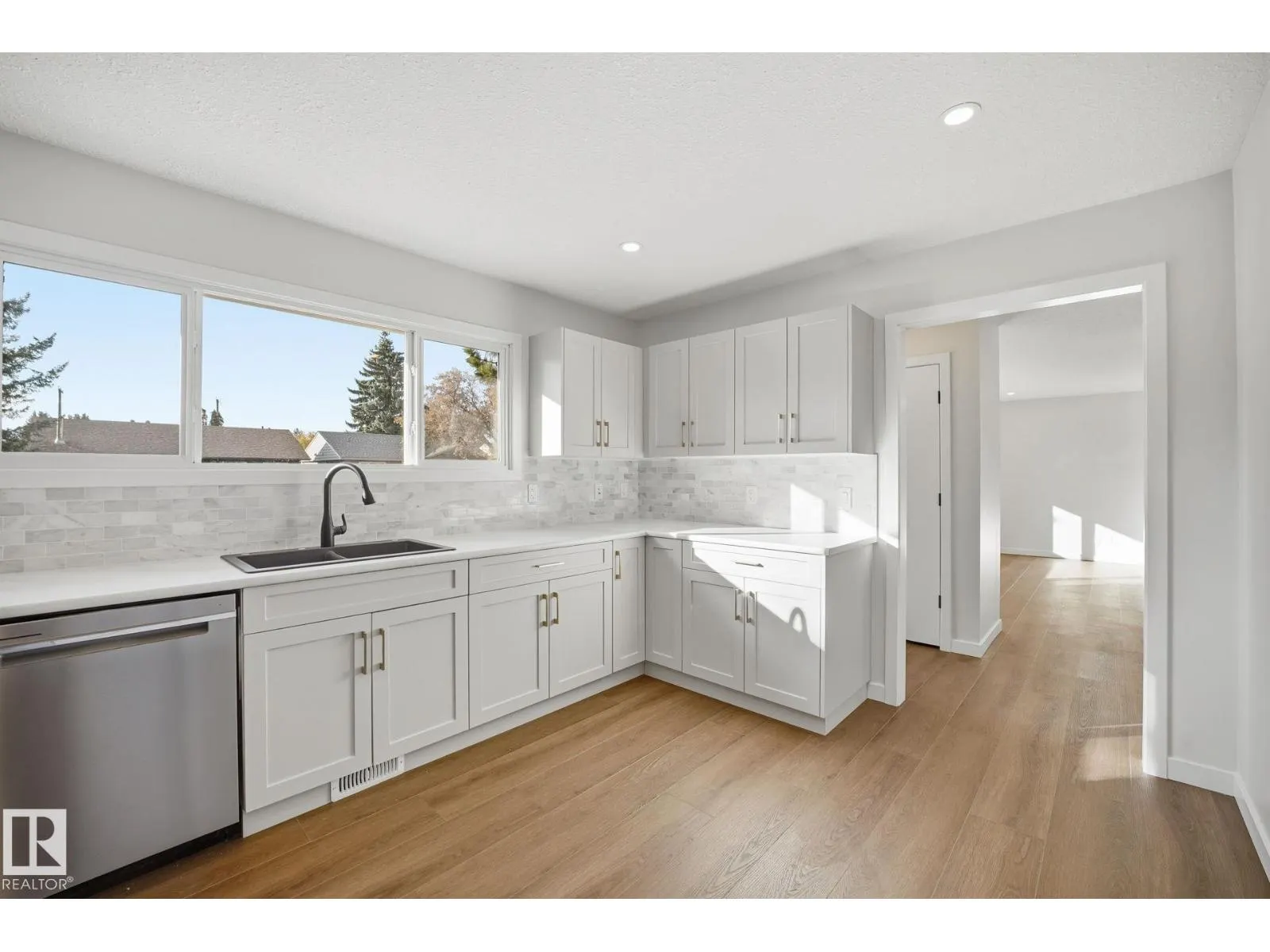 12811 89 ST NW NW