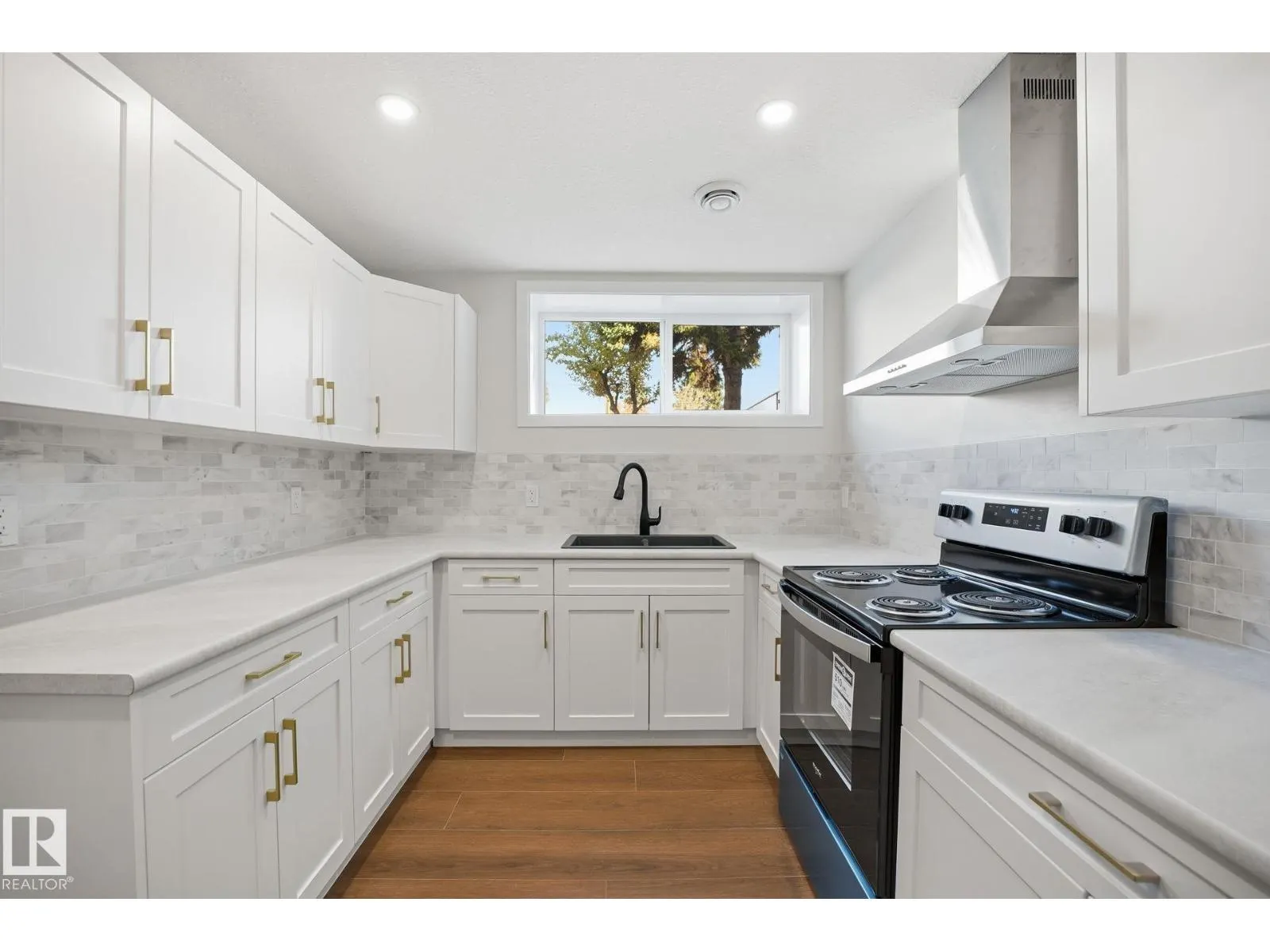 12811 89 ST NW NW