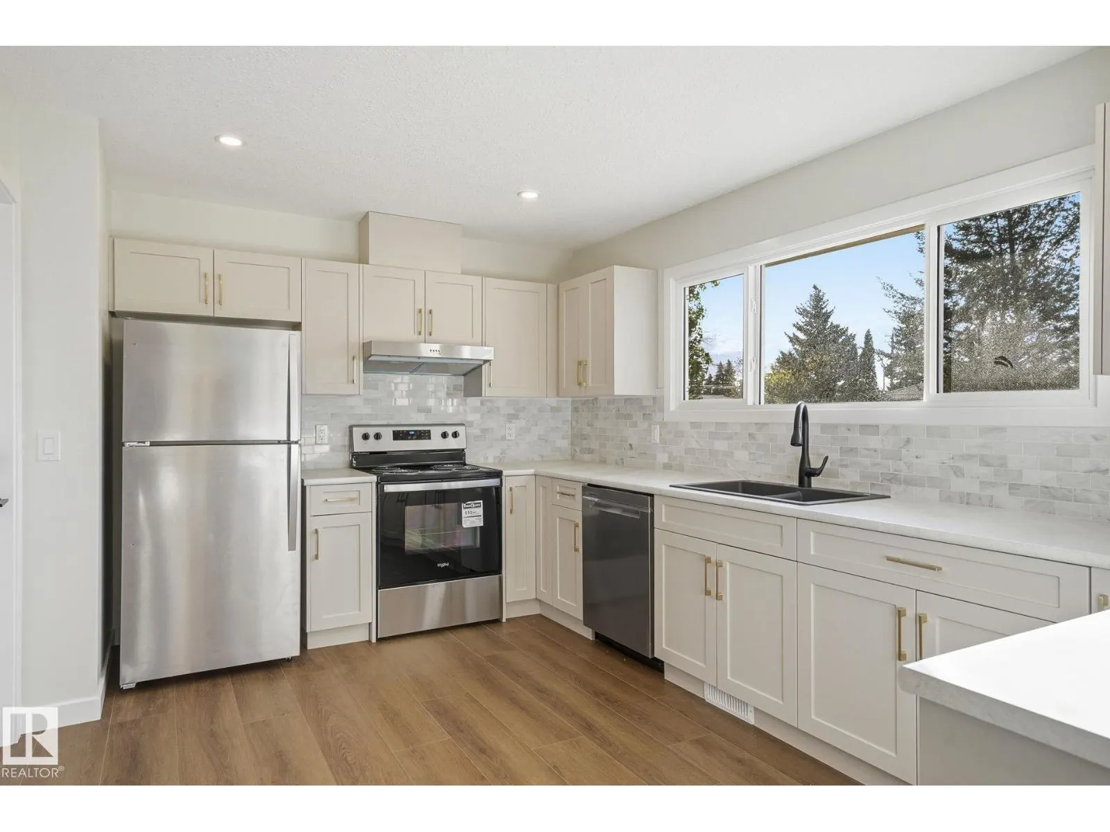 12811 89 ST NW NW